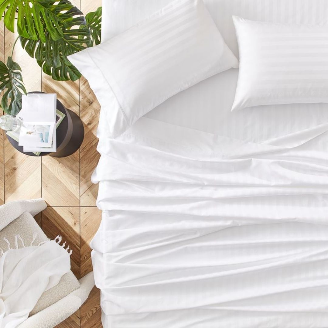 4-in-1 White Stripe Bedsheet Set with 2 Pillowcases, Fitted Sheet, and Zippered Duvet Cover