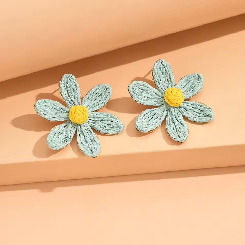 Cute Handmade Woven Sunflower Stud Earrings Raffia Flower Earrings for Women, Beach Vacation Jewelry