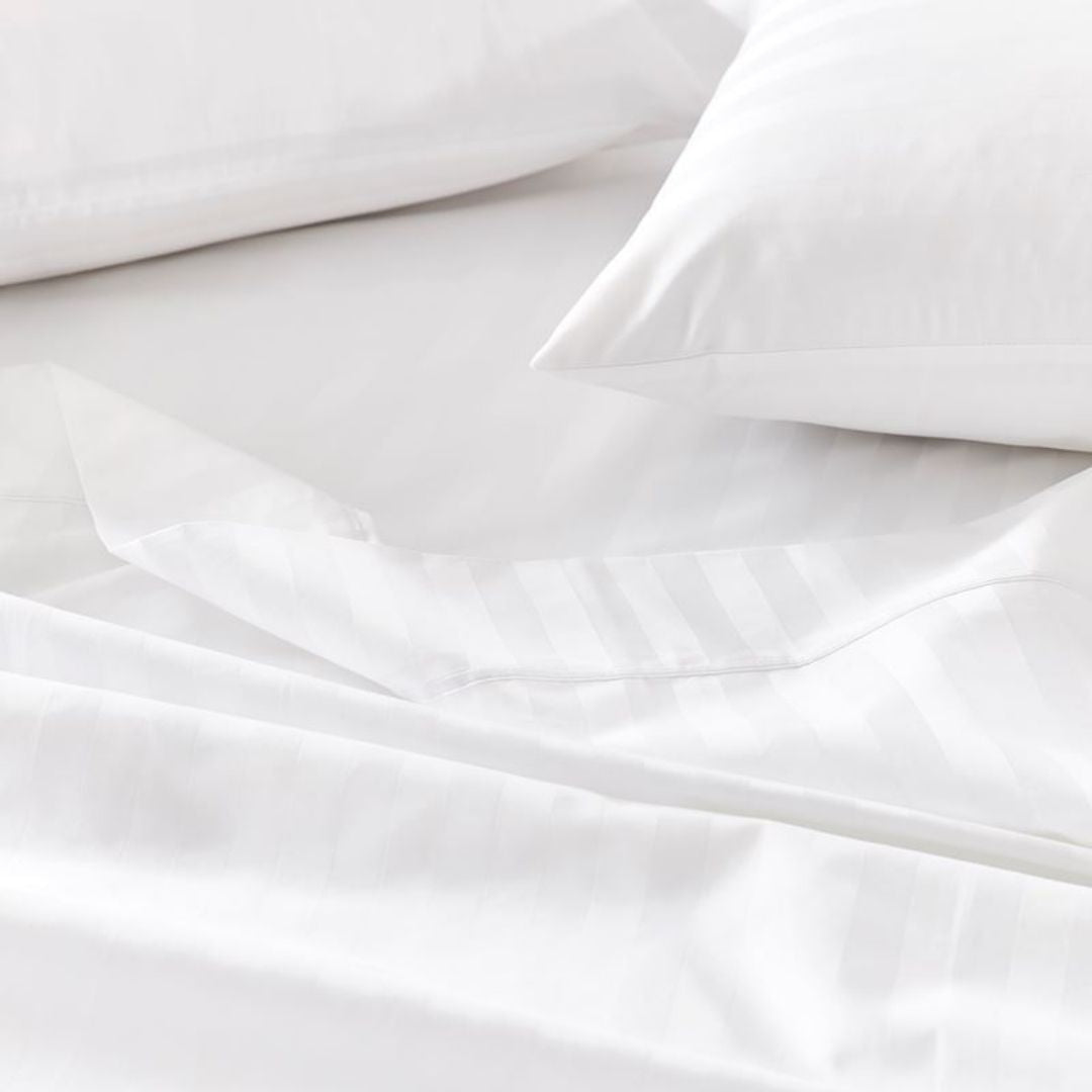 4-in-1 White Stripe Bedsheet Set with 2 Pillowcases, Fitted Sheet, and Zippered Duvet Cover